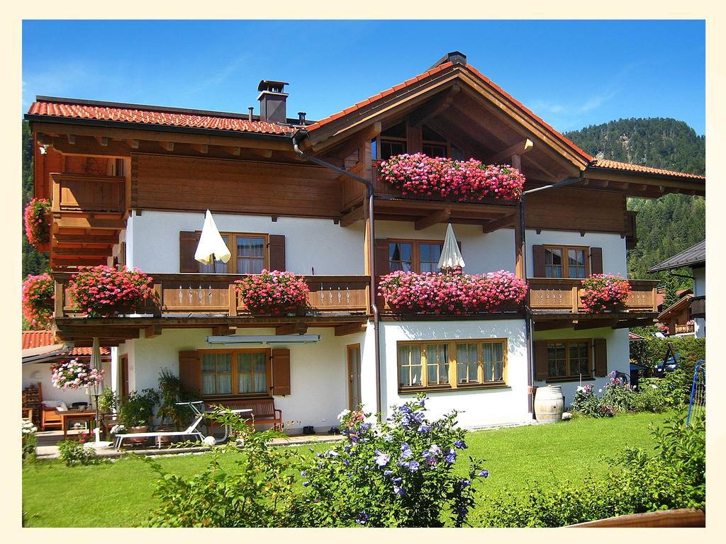 Gästehaus Bergwinkl Reit im Winkl Exterior foto
